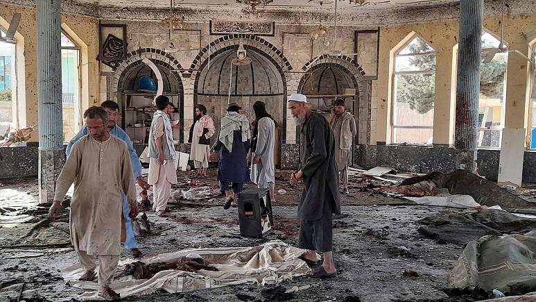 داعش مسولیت حمله به مسجد شیعیان در افغانستان را پذیرفت