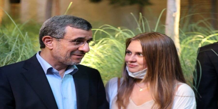 پاسخ تند احمدی نژاد به منتقدان سفرش به دبی