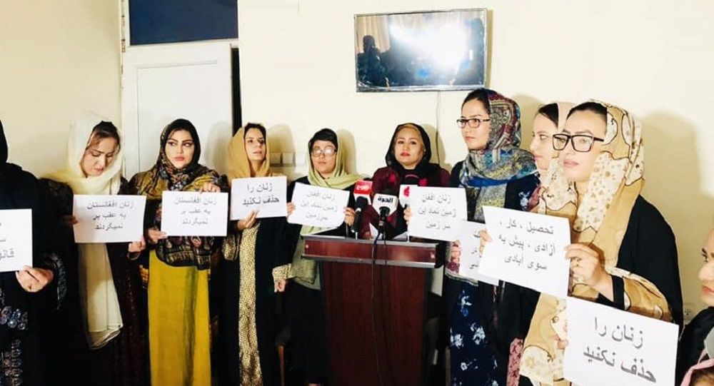 ممنوع شدن کار زنان توسط طالبان، بحران افغانستان را تشدید می کند