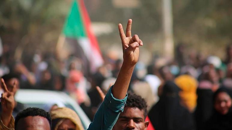 شلیک کودتاگران به سودانی‌های معترض