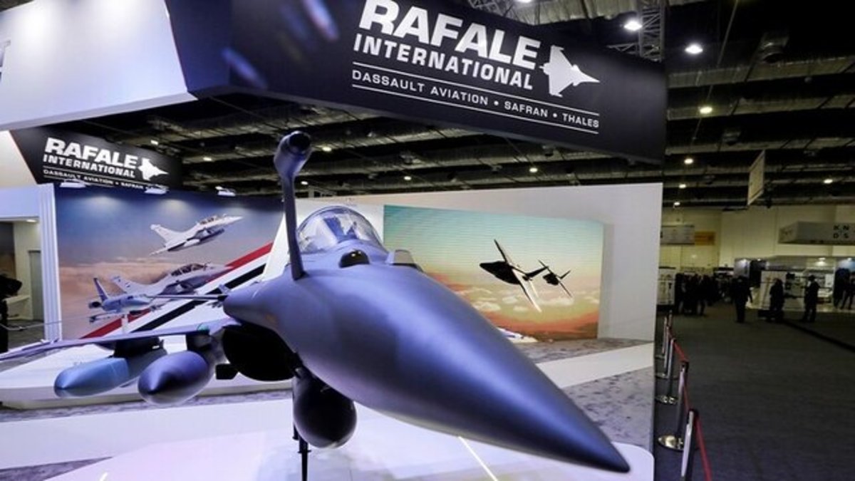 فرانسه به امارات ۶۰ جنگنده رافال می‌فروشد