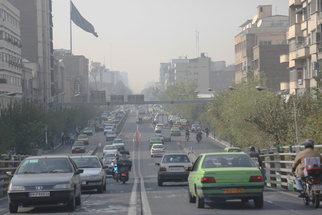 وضعیت ناسالم هوا در تهران