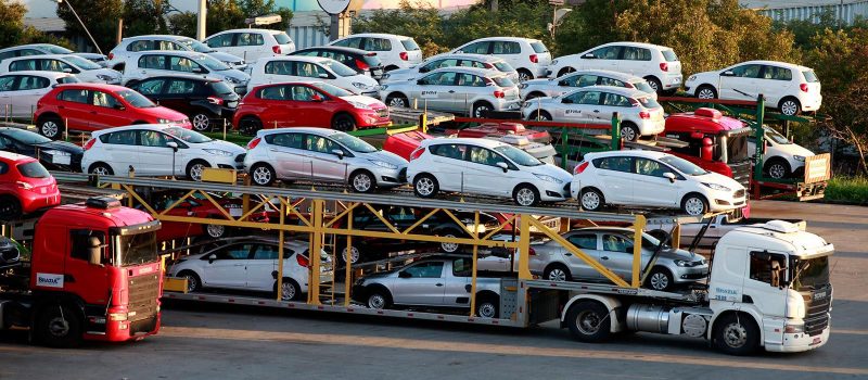 تغییرات تازه قانون واردات خودرو منجر به صادرات تقلبی می‌شود