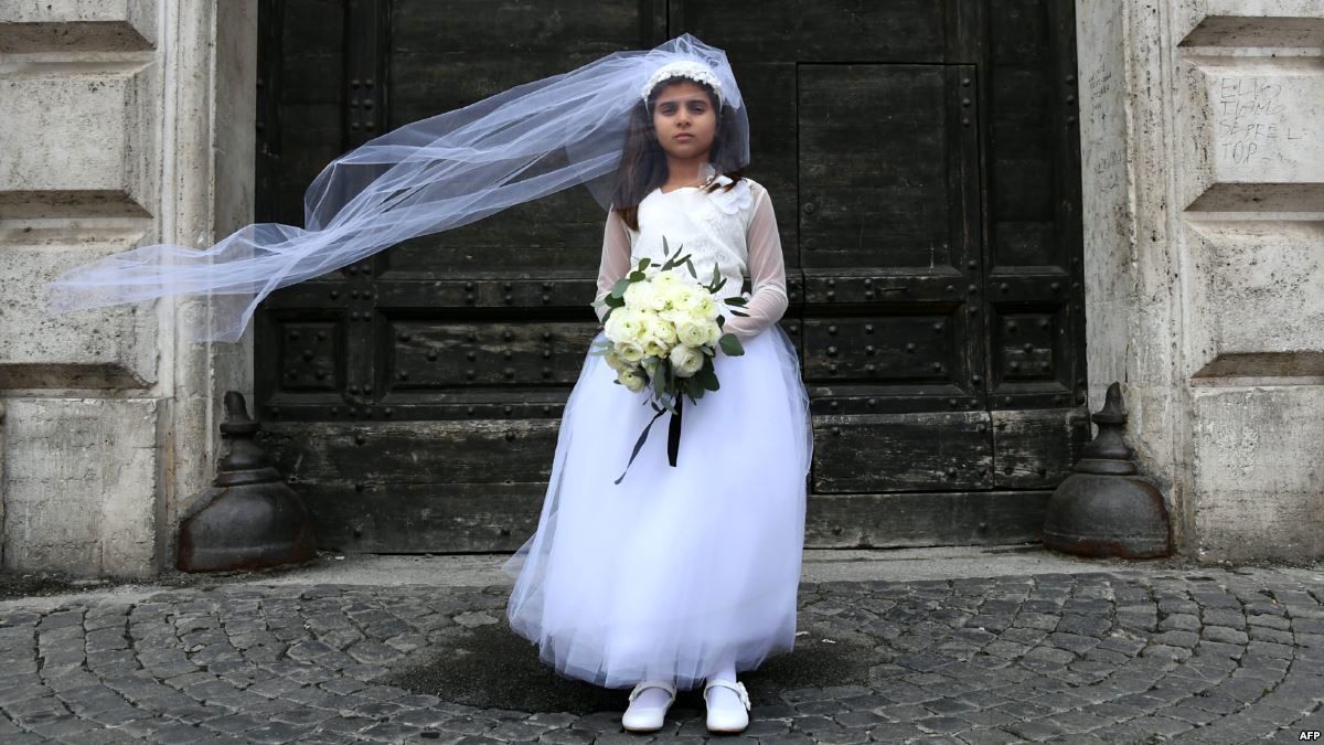 ازدواج دختران کم سن و سال