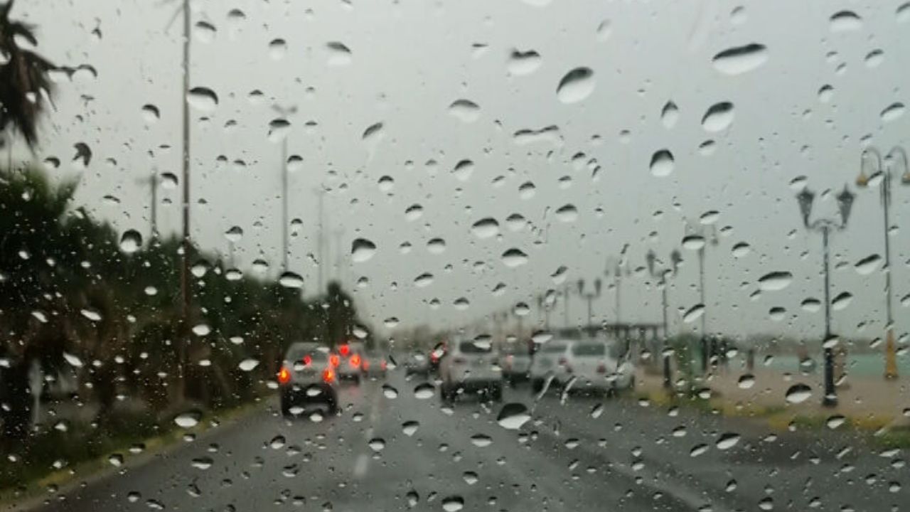 بارش پراکنده و وزش باد در بیشتر مناطق کشور