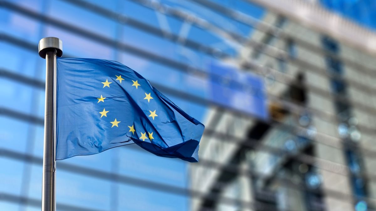اخراج دیپلمات اتحادیه اروپا
