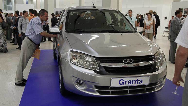 رنو تولید خودرو در روسیه را متوقف کرد