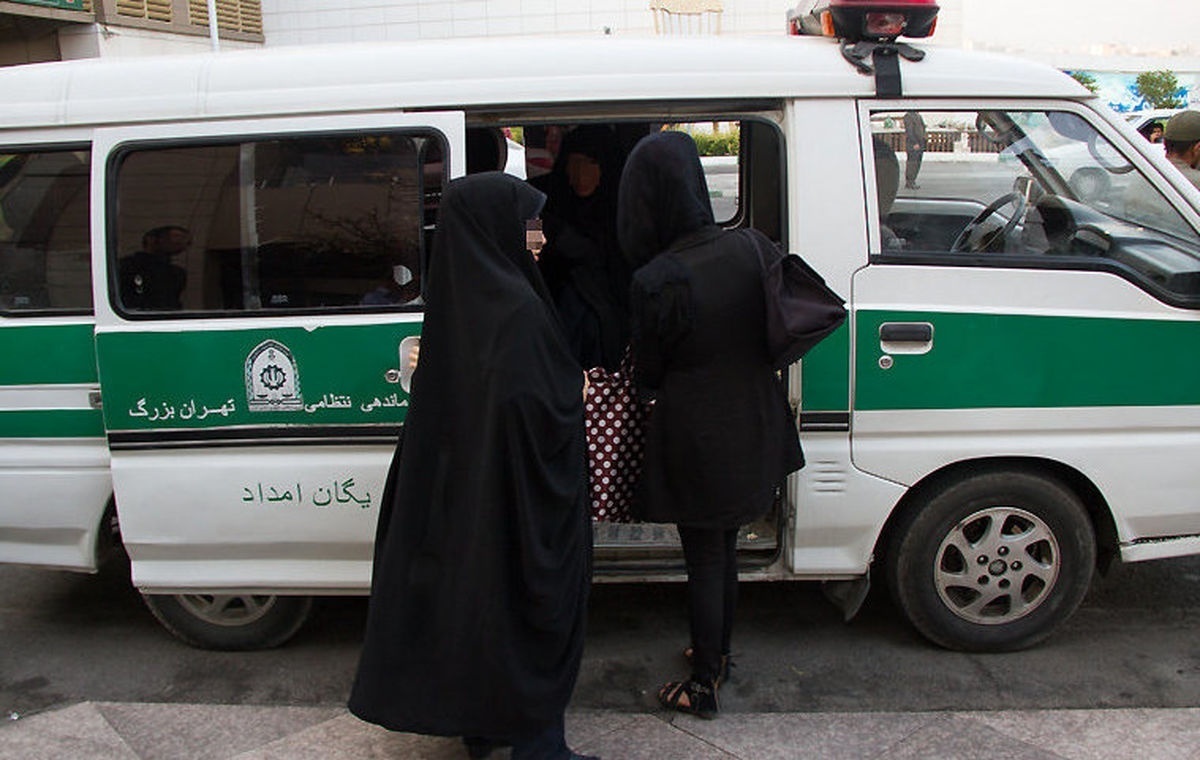 گزارش روزنامه همشهری درباره حجاب اجباری