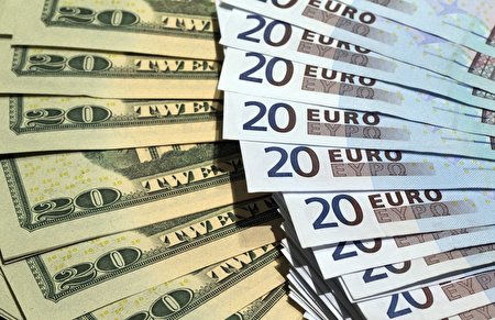 قیمت دلار، قیمت یورو و قیمت پوند امروز شنبه ۱۷ دی ۱۴۰۱ + جدول