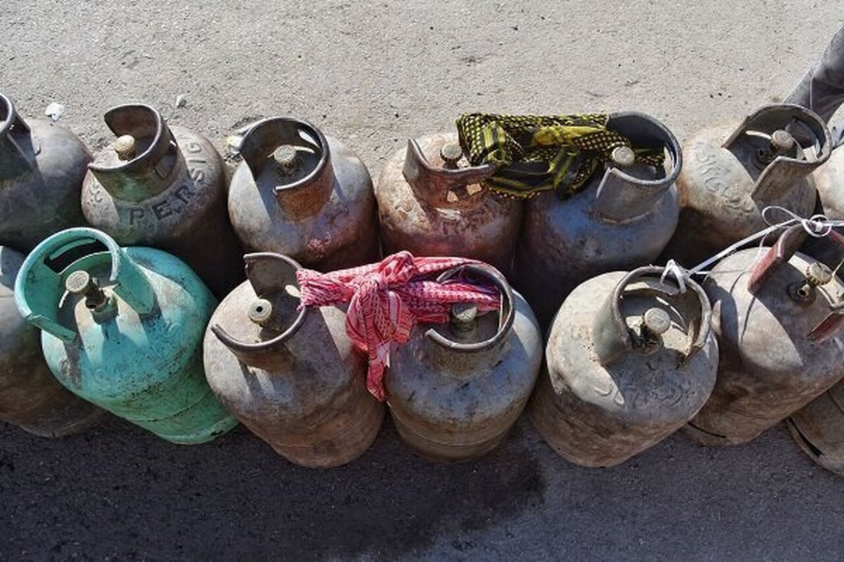 صف طولانی مردم مشهد برای پرکردن پیک نیک گاز