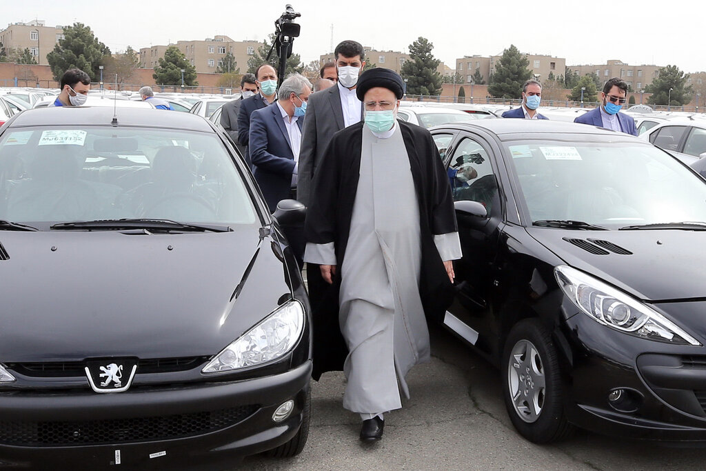 بازدید ابراهیم رئیسی از ایران خودرو