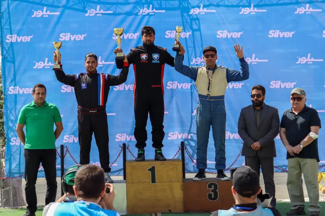 مسابقات سرعت قهرمانی کشور در پیست اتومبیل‌رانی آزادی 