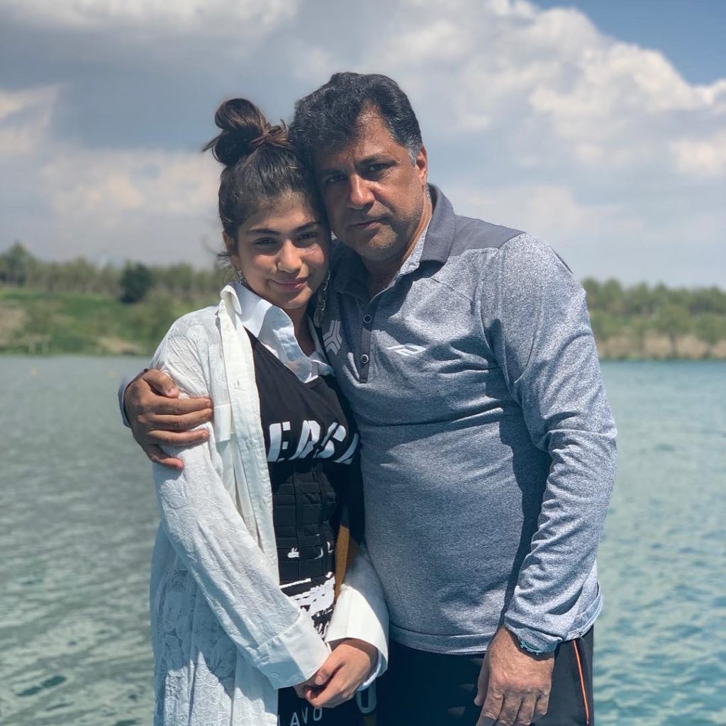 صحبت های حاشیه ساز علی دایی درباره ازدواجش و واکنش دخترش دنیز