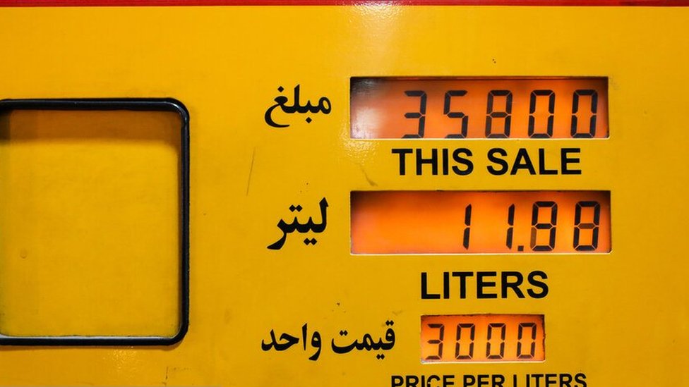افزایش قیمت بنزین در دستور کار مجلس و دولت هست؟