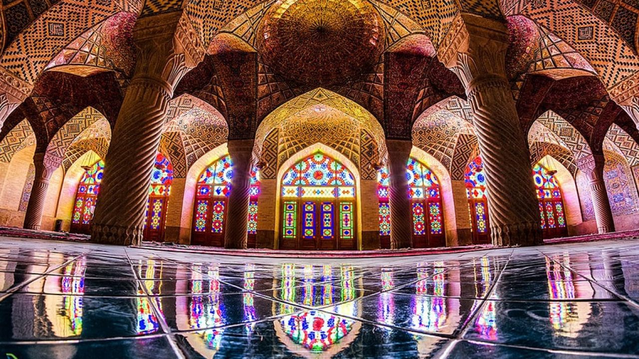 فرونشست مسجد وکیل شیراز 