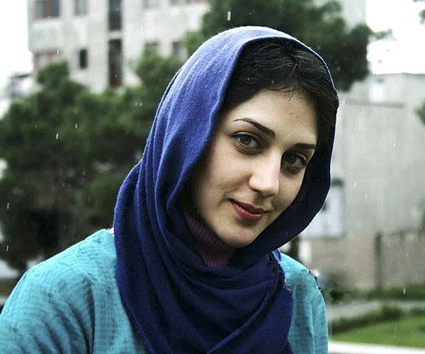 بیوگرافی زهرا امیرابراهیمی