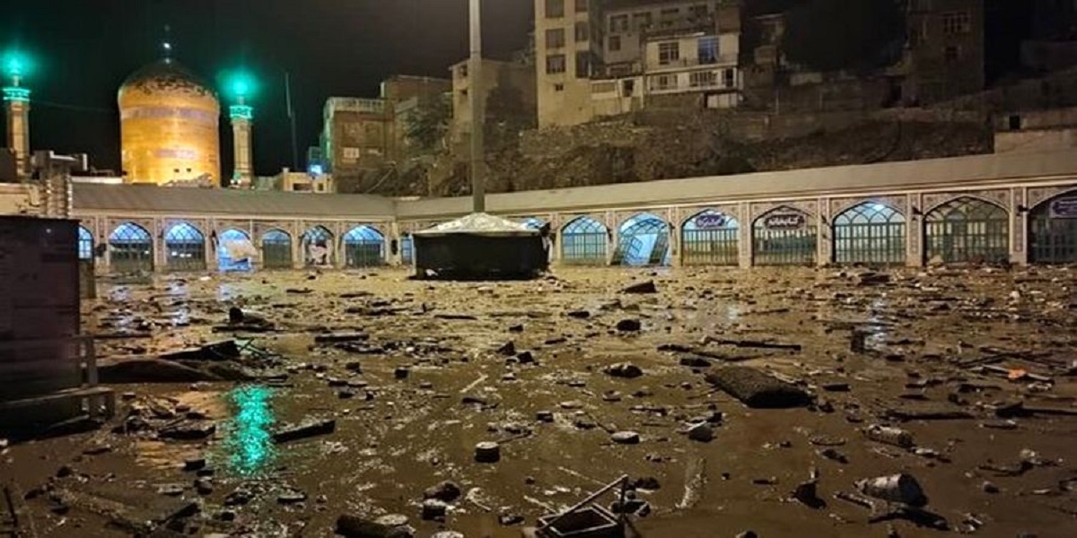 جاری شدن سیلاب و رانش زمین در امام‌زاده داوود/ تاکنون هشت مصدوم و دو فوتی