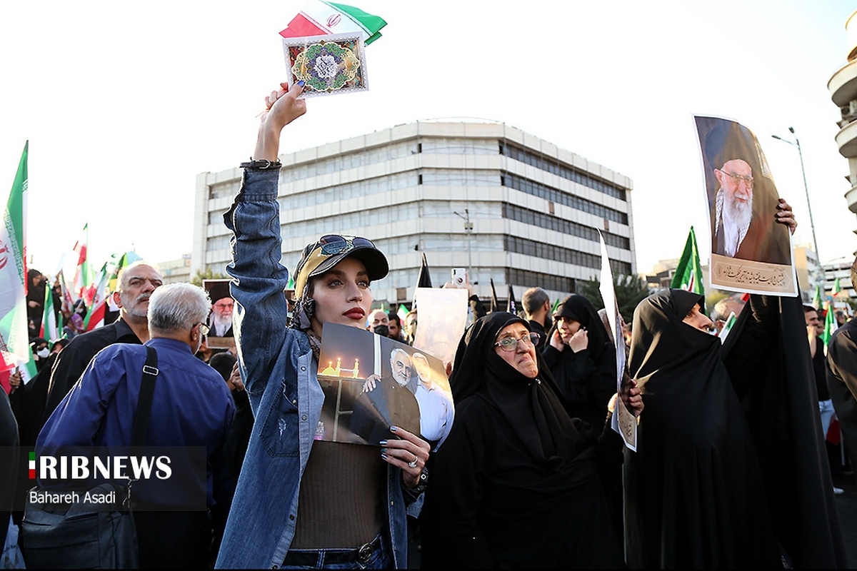 تناقض حجاب در ایران