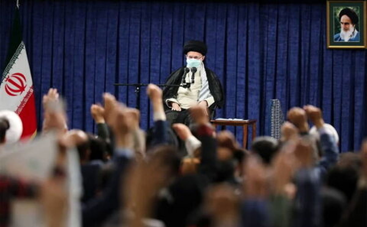 سخنرانی رهبر در دیدار با مردم اصفهان