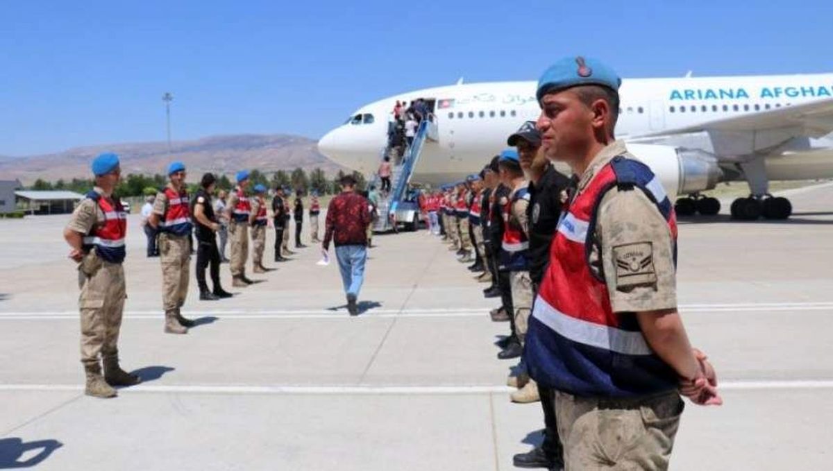مهاجر افغانستانی