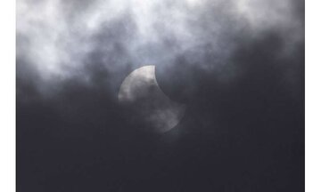 اولین تصاویر از خورشیدگرفتگی امروز