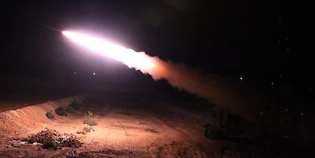 حملات موشکی به چند پایگاه آمریکایی در شرق سوریه