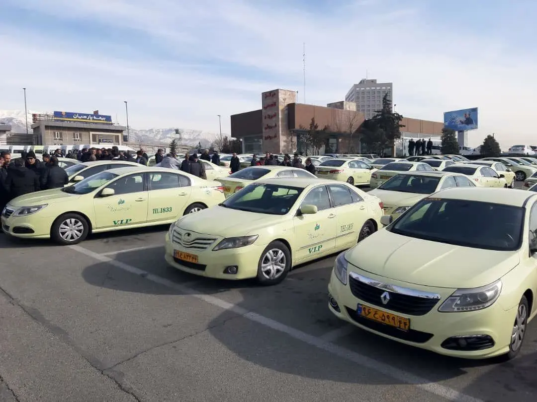 کرایه میلیونی تاکسی های فرودگاه امام برای انتقال مسافران