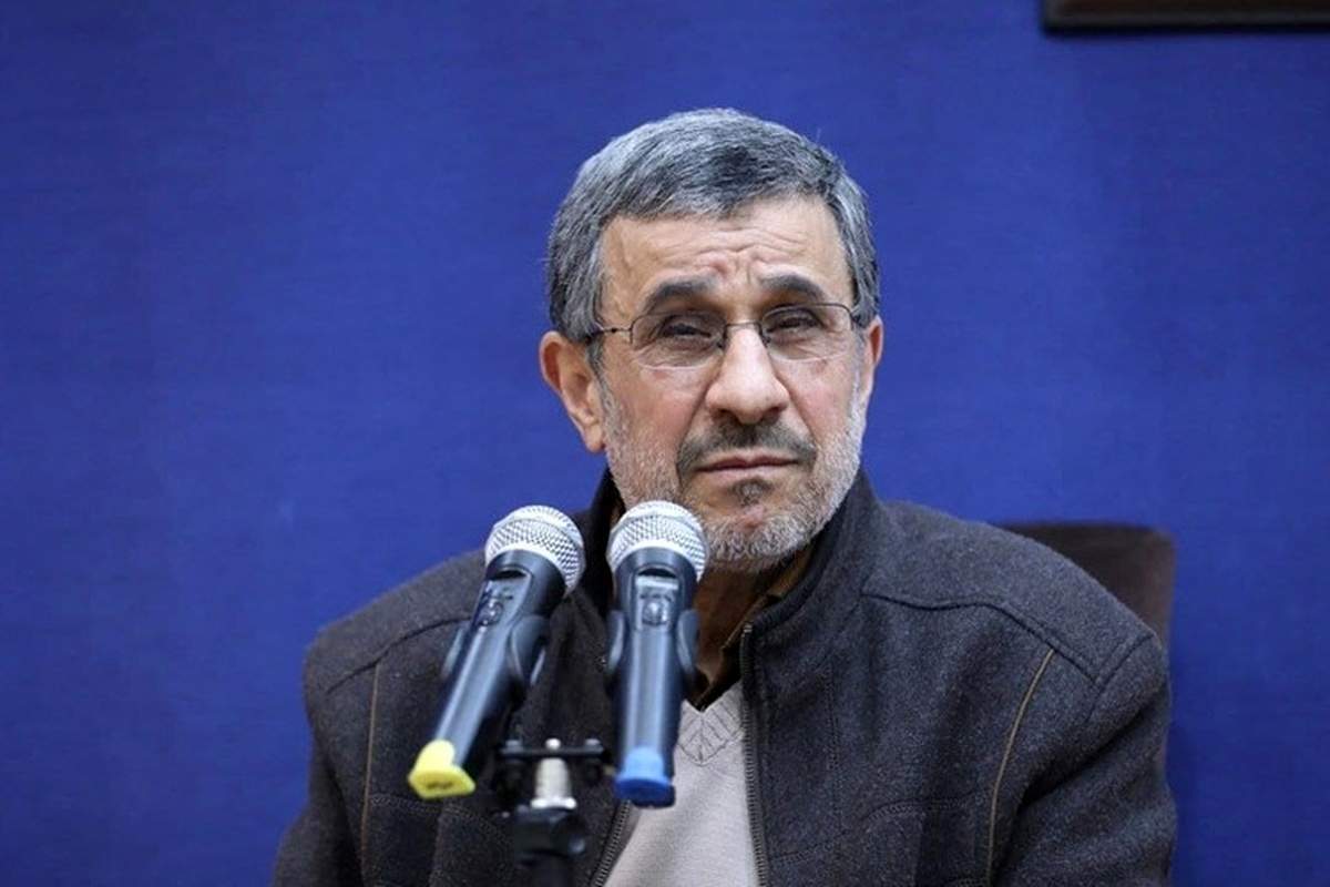 دلیل سکوت احمدی نژاد چیست؟