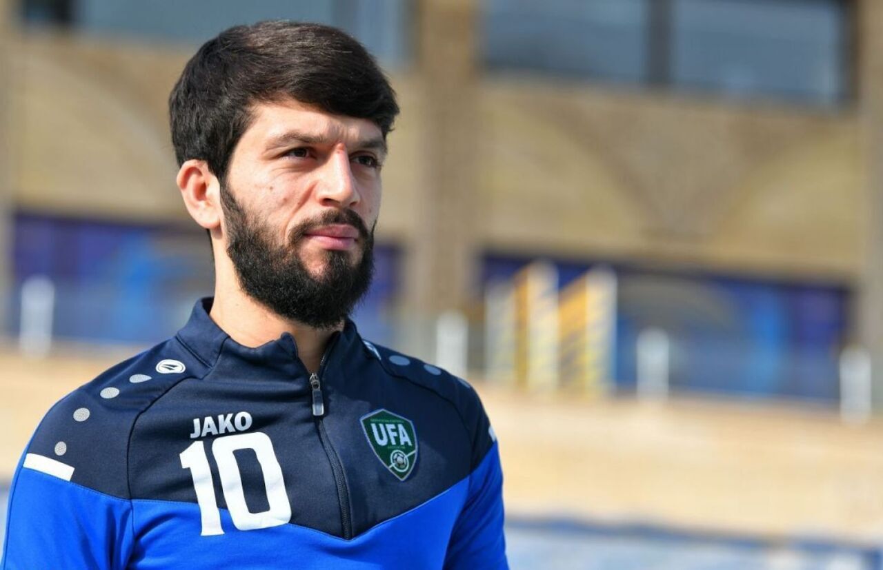 ستاره فوتبال ازبکستان به استقلال پیوست
