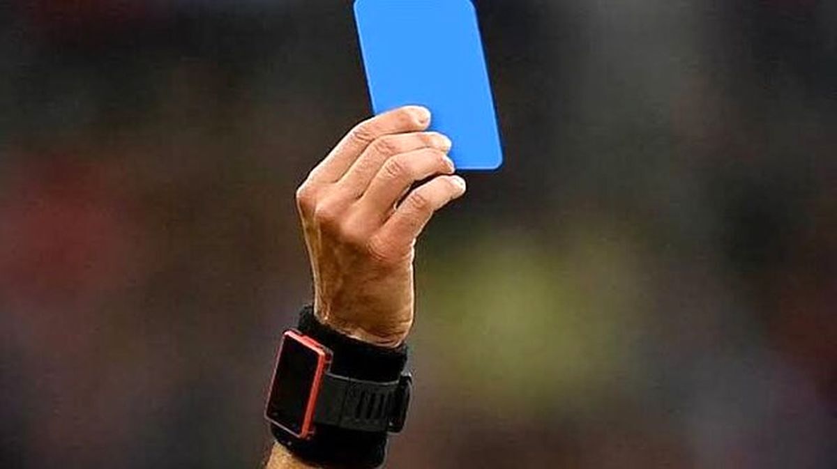 کارت آبی در فوتبال