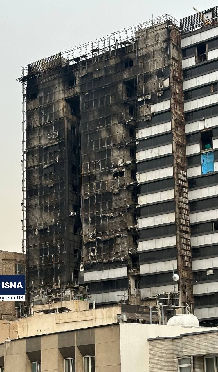 عکس/وضعیت دردناک هتل بیمارستان گاندی پس از آتش‌سوزی