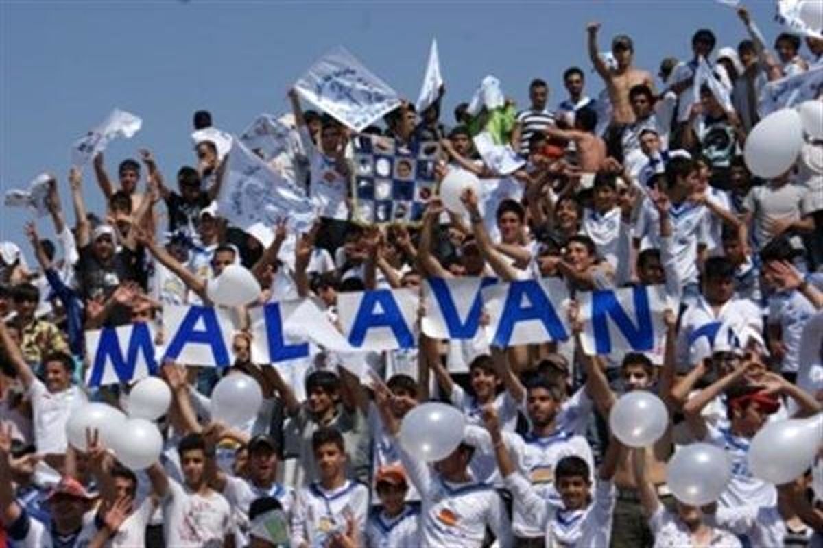 هواداران ملوان پس از ۸ سال استقلالی‌ها را می‌بینند+ عکس