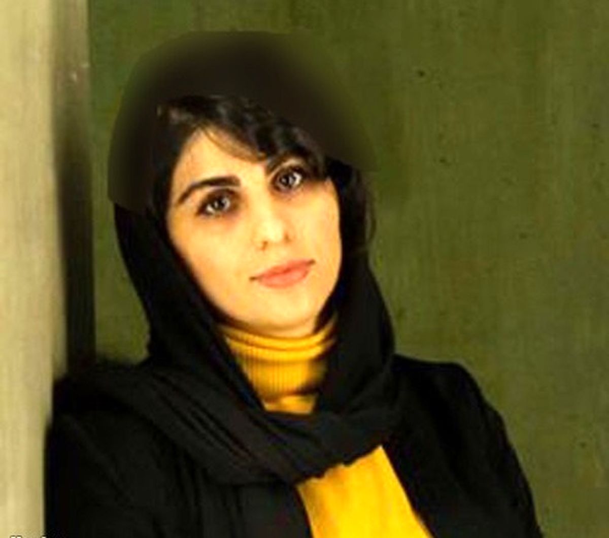 سپیده رشنو از دانشگاه تعلیق شد