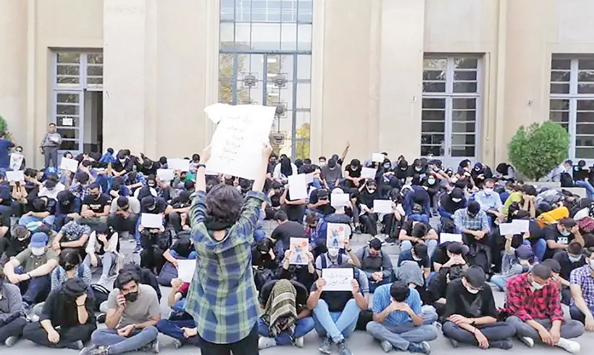 اعتراض دانشجو