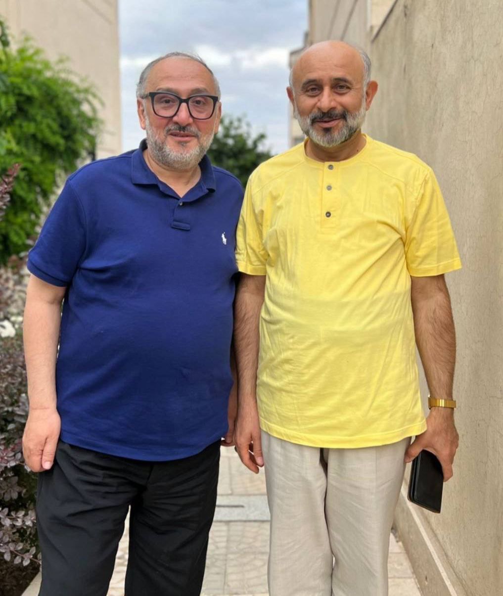 ناصر نقویان و محمد علی ابطحی بدون لباس روحانیت