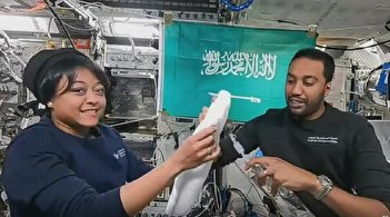 فیلم/نحوه نماز خواندن دو فضانورد عربستانی در فضا
