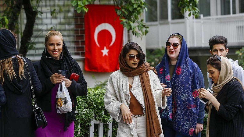 زندگی در تهران بهتر است یا استانبول؟