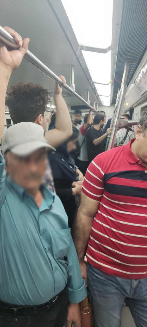 تصویر عجیب واگن بانوان در مترو تهران