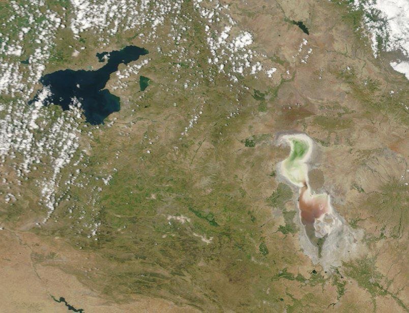 دریاچه وان و ارومیه از نگاه ماهواره ناسا