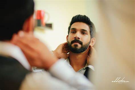 استرس دامادها در شب عروسیشان، گریم صورتشان است
