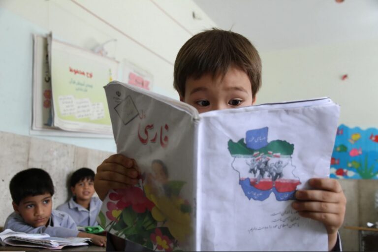 چالش‌های تحصیل کودکان افغانستانی در ایران