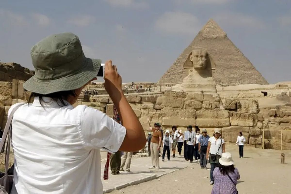 سفر به مصر و بازدید از اهرام ثلاثه چه زمانی آغاز می‌شود؟