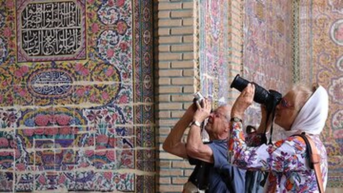 سهم ایران از گردشگران خارجی در جهان و خاورمیانه چقدر است؟