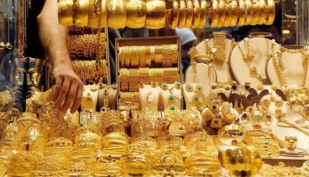 کاهش قیمت طلا همزمان با روند نزولی نرخ دلار