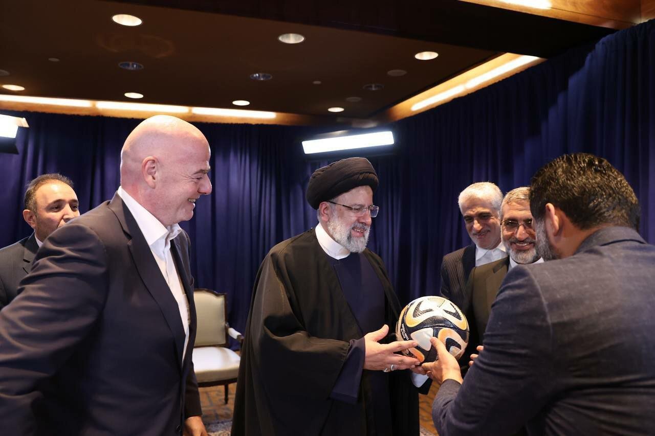 حاشیه‌های سفر رئیسی به نیویورک؛ از دیدار‌های دیپلماتیک تا سوغاتی برای ایرانی‌ها
