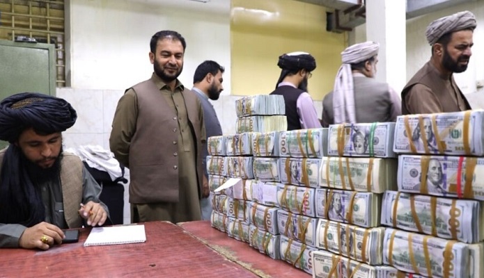 چرایی افت ارزش پول ملی ایران