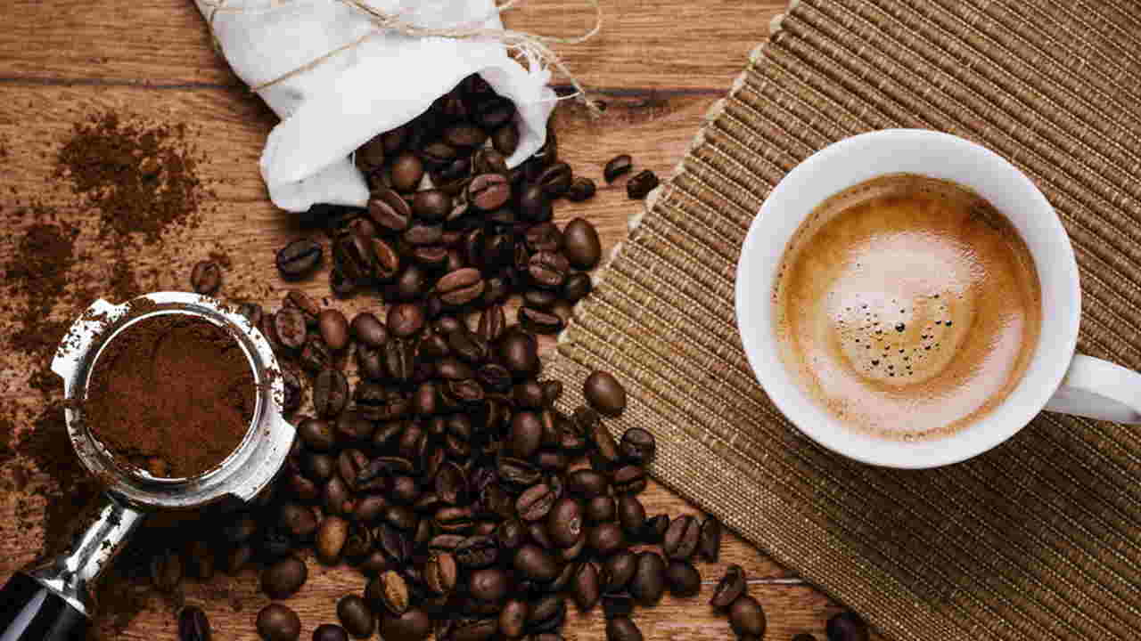 تاثیر قهوه بدون شکر در کاهش وزن