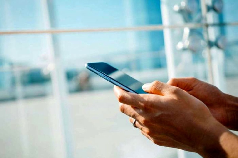 نحوه درمان درد دست هنگام استفاده از تلفن همراه