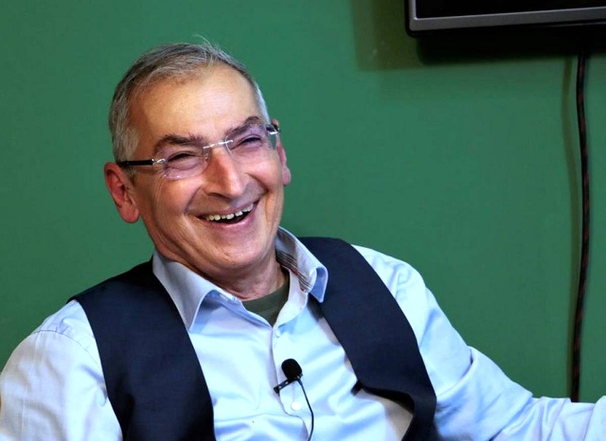 صادق زیباکلام دچار سانحه شد صادق زیباکلام دچار سانحه شد