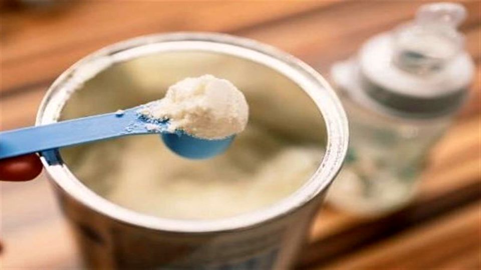 انتقاد یک نماینده مجلس درباره کمبود شیرخشک